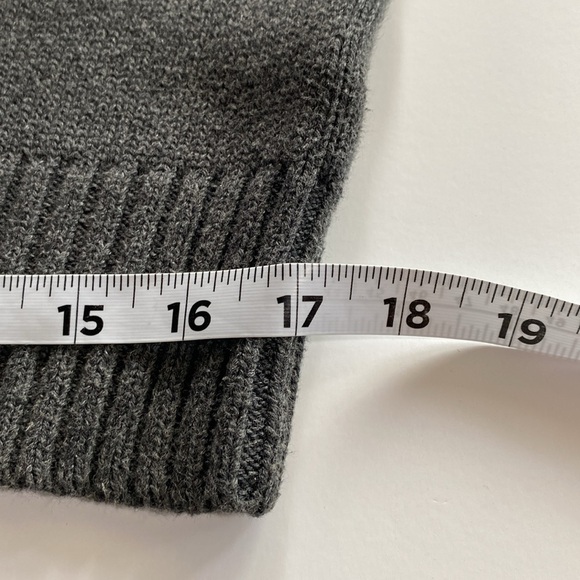 BANANA REPUBLIC GRAY SHORT SLEEVE DOUBLE BREASTED CARDIGAN SWEATER Sz M … - Picture 9 of 13